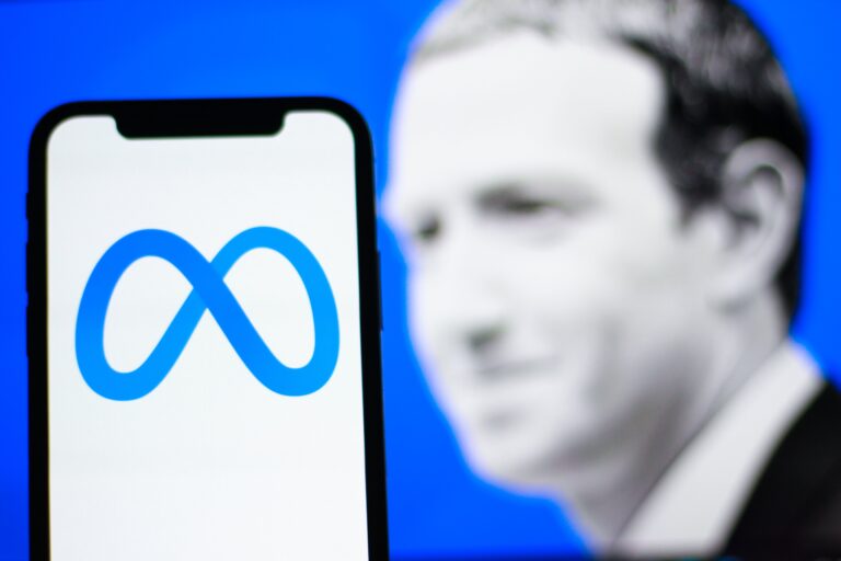 Meta launches AI smart glasses to lead wearable tech market