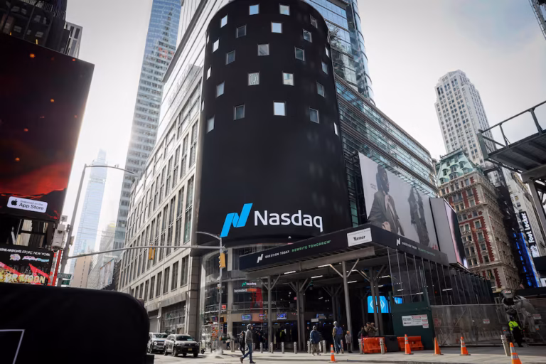 Nasdaq Tech Stocks Show Strong Gains Nasdaq Tech Stocks Show Strong Gains